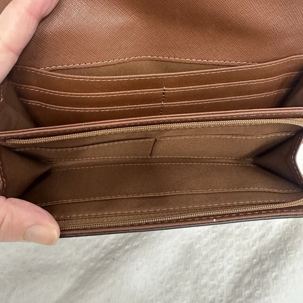 Brown Fossil Cleo Clutch Wallet - Genuine Cow Hide Leather Coin purse Pebbled 8